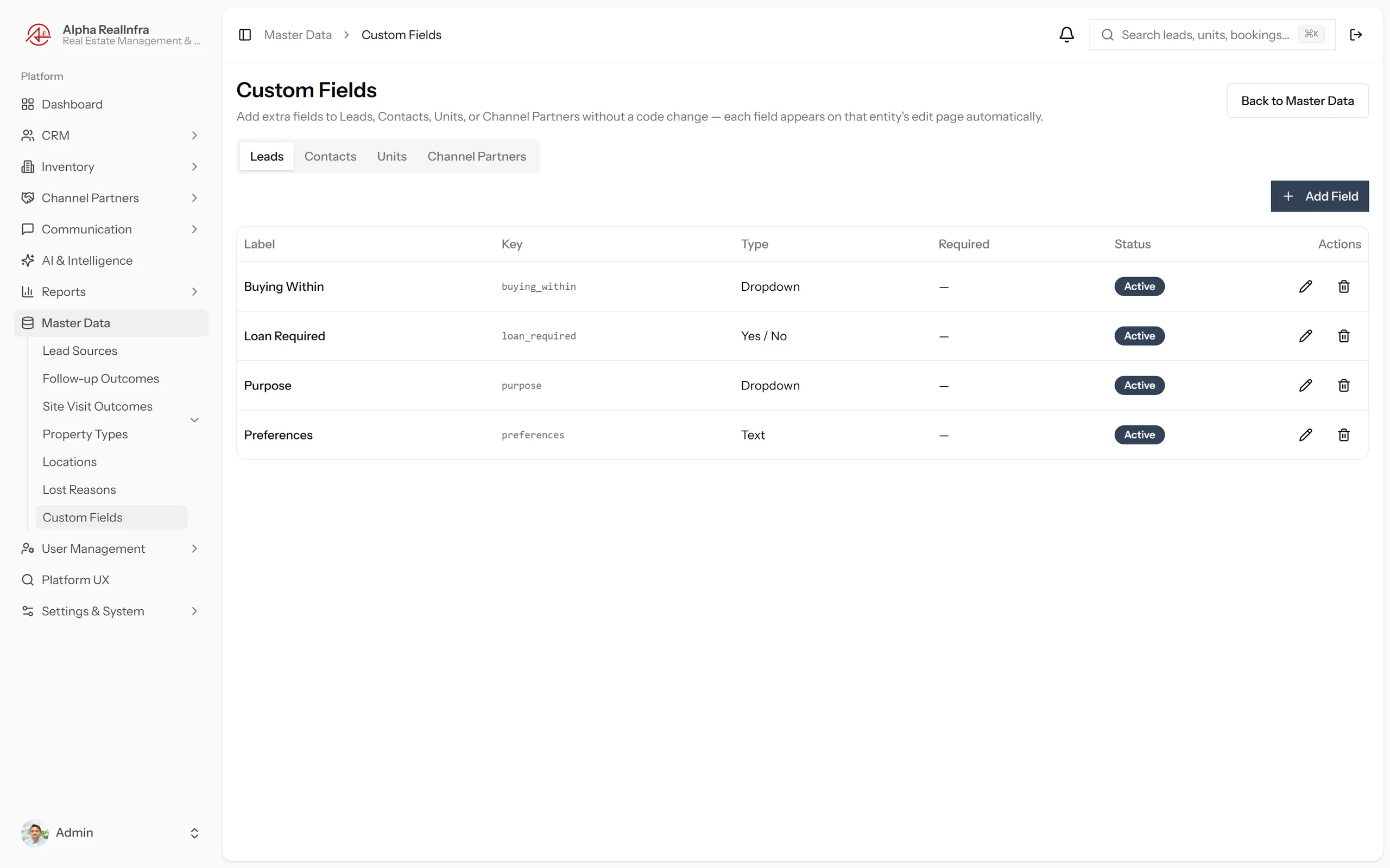 REMAAX custom fields builder showing field type configuration for the lead form